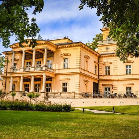 Vila Lanna Prague Luaran gambar