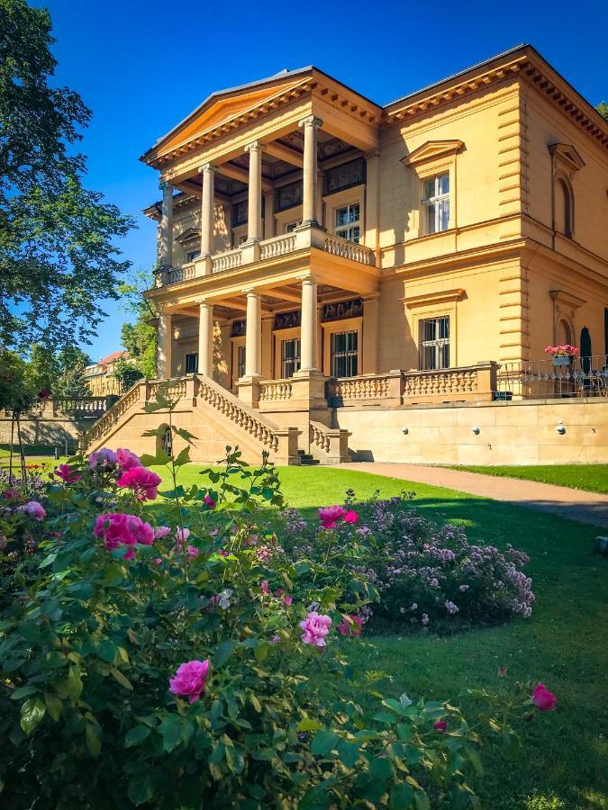 Vila Lanna Prague Luaran gambar