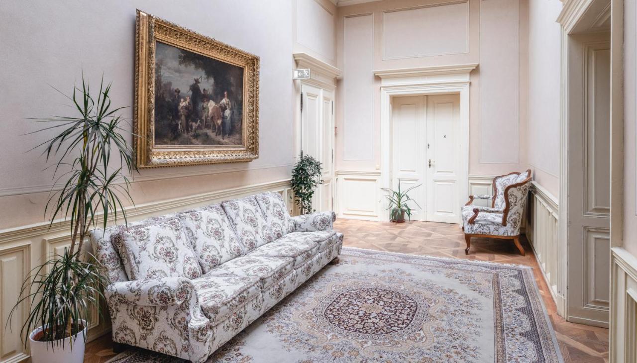 Vila Lanna Prague Luaran gambar