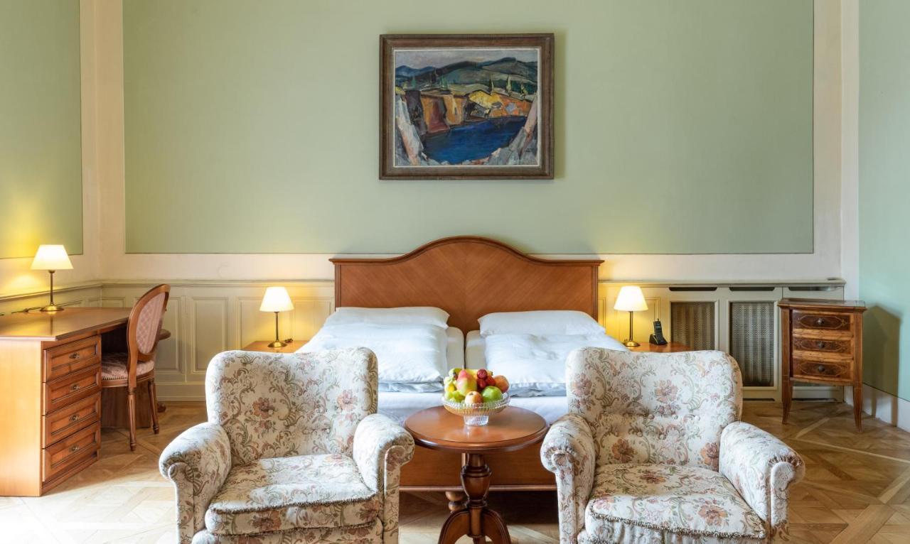 Vila Lanna Prague Luaran gambar